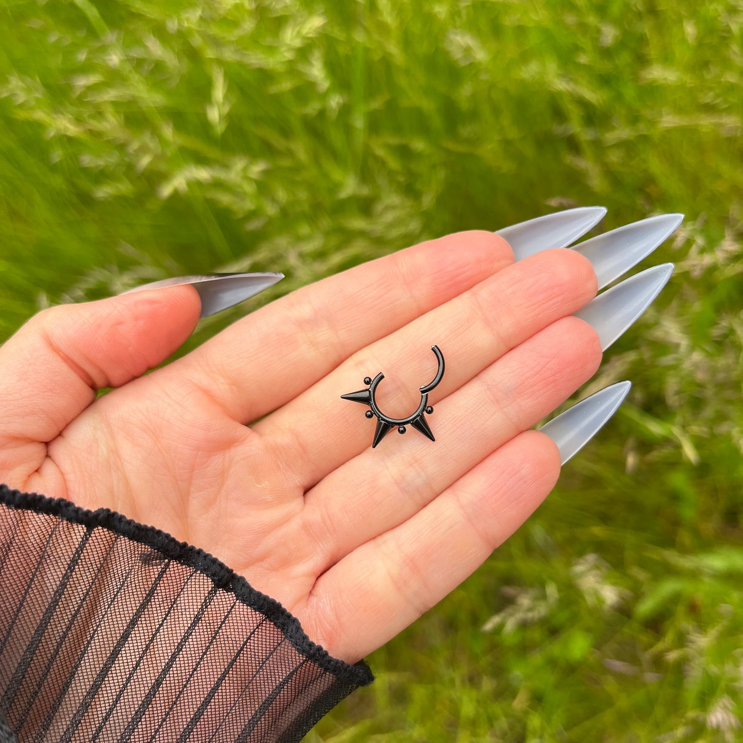 Gothic Spike Septum Clicker: Titanium Hinged Nose Ring, 8mm/10mm