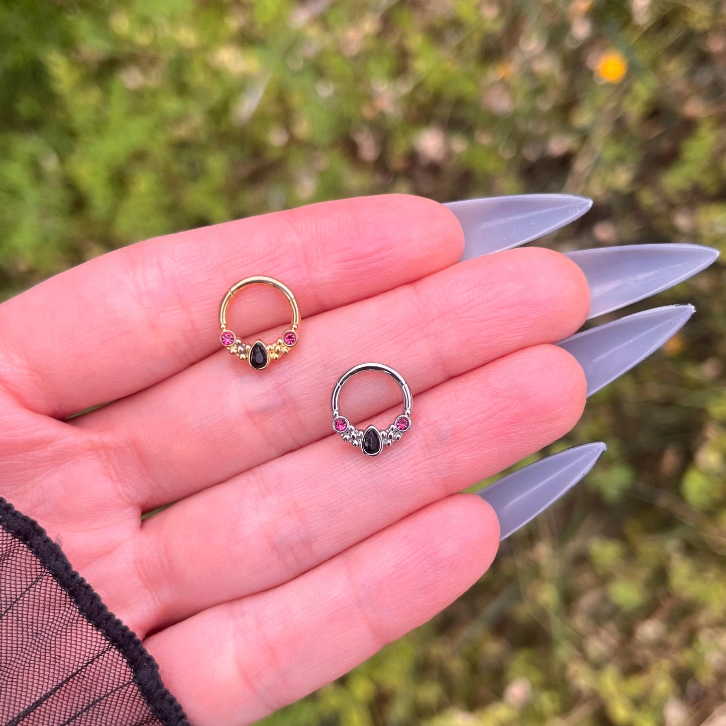 Vintage Style Septum Clicker: Stainless Steel Hinged Nose Ring, 16G 8mm