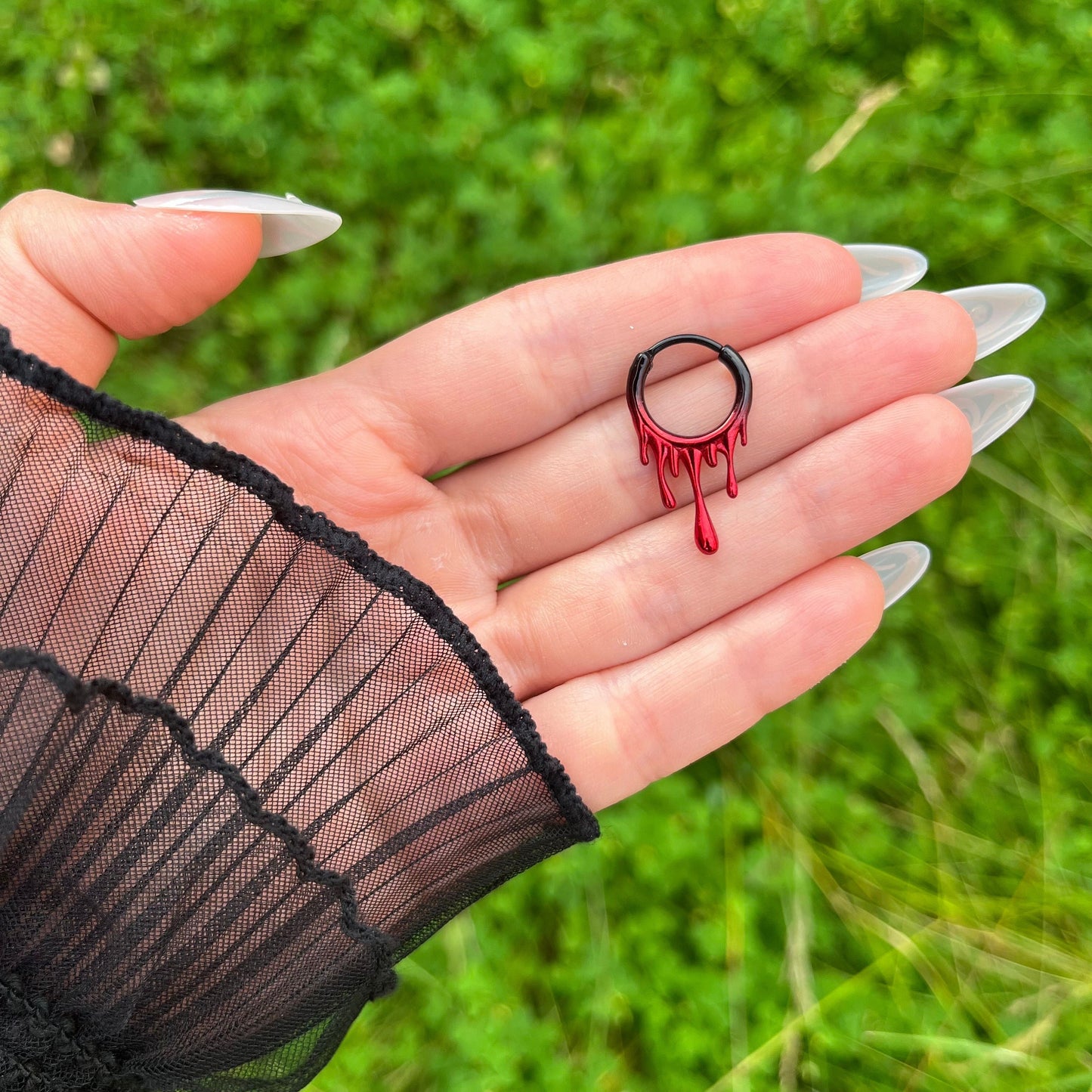 Bleeding Septum Clicker: Stainless Steel Gothic Halloween Nose Ring