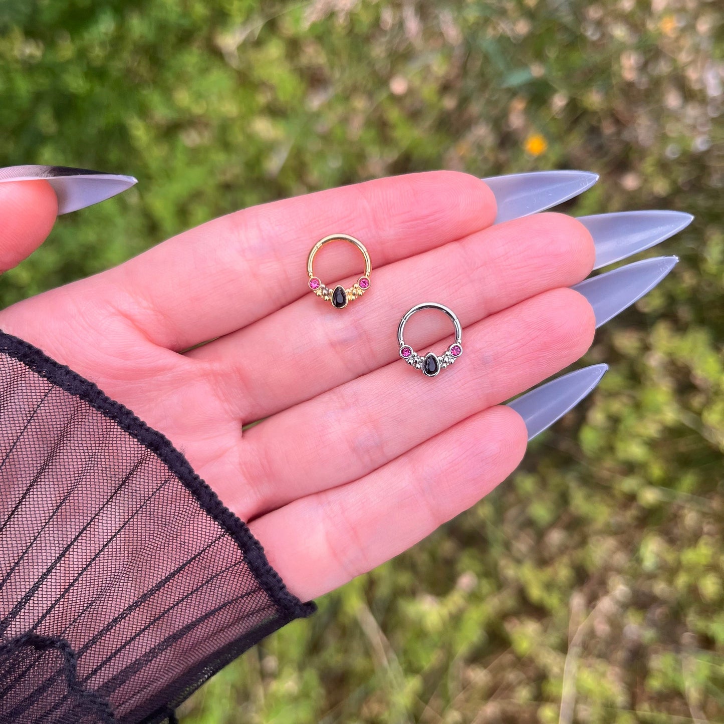Vintage Style Septum Clicker: Stainless Steel Hinged Nose Ring, 16G 8mm