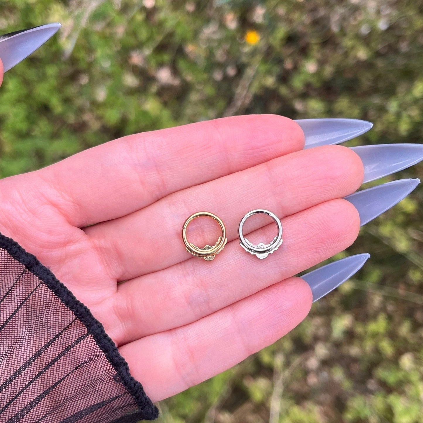 Vintage Style Septum Clicker: Stainless Steel Hinged Nose Ring, 16G 8mm