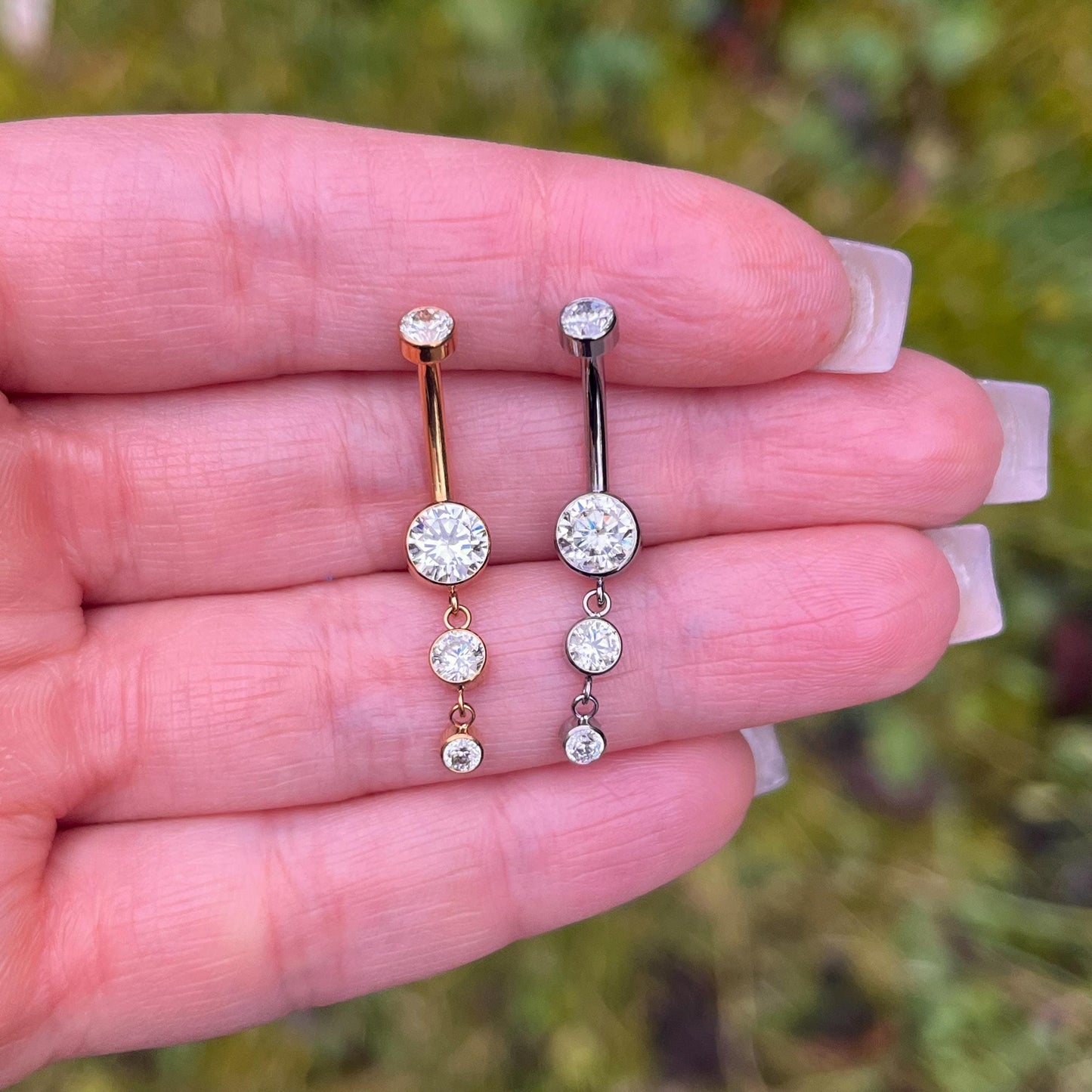 Crystal Gems Dangle Belly Button Ring: Titanium Navel Piercing in Silver/Gold, 10mm/12mm