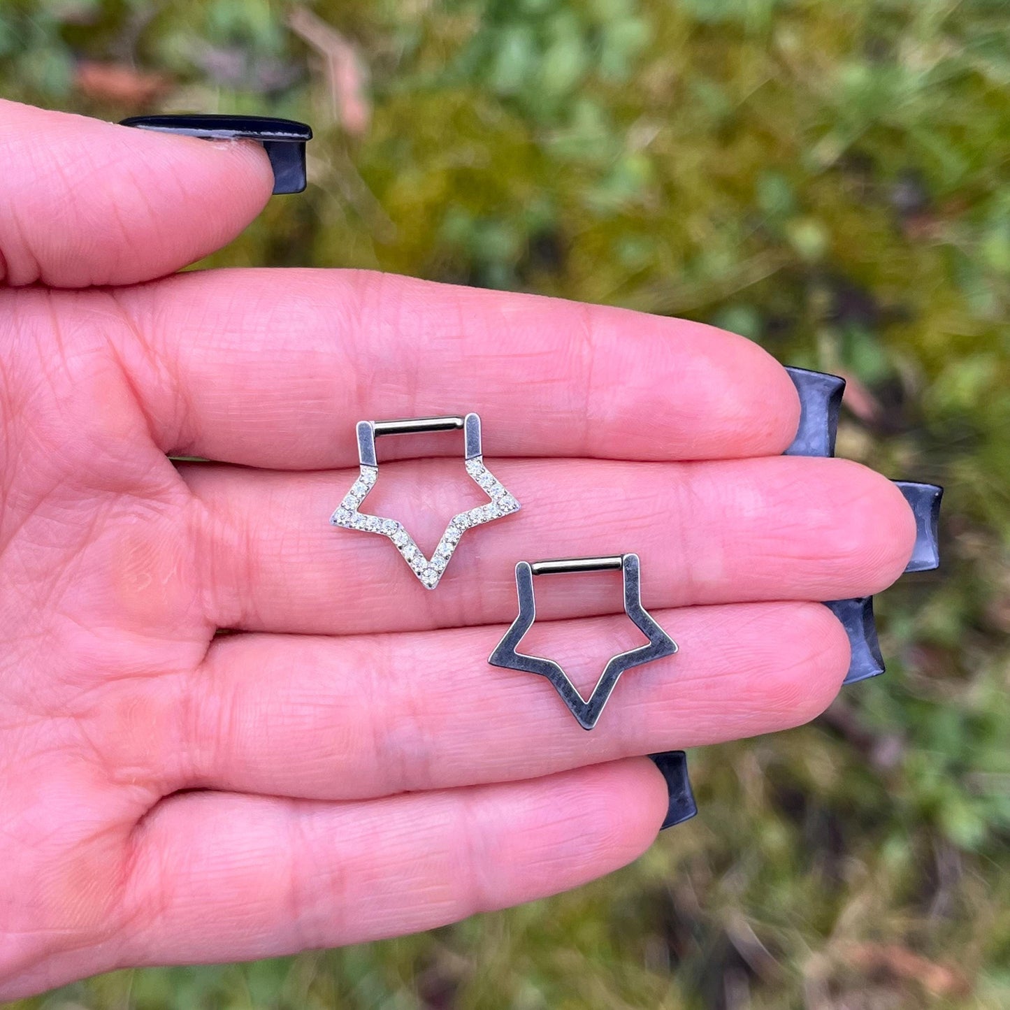 Star Septum Ring: Titanium Hinged Nose Hoop (14G/12mm)
