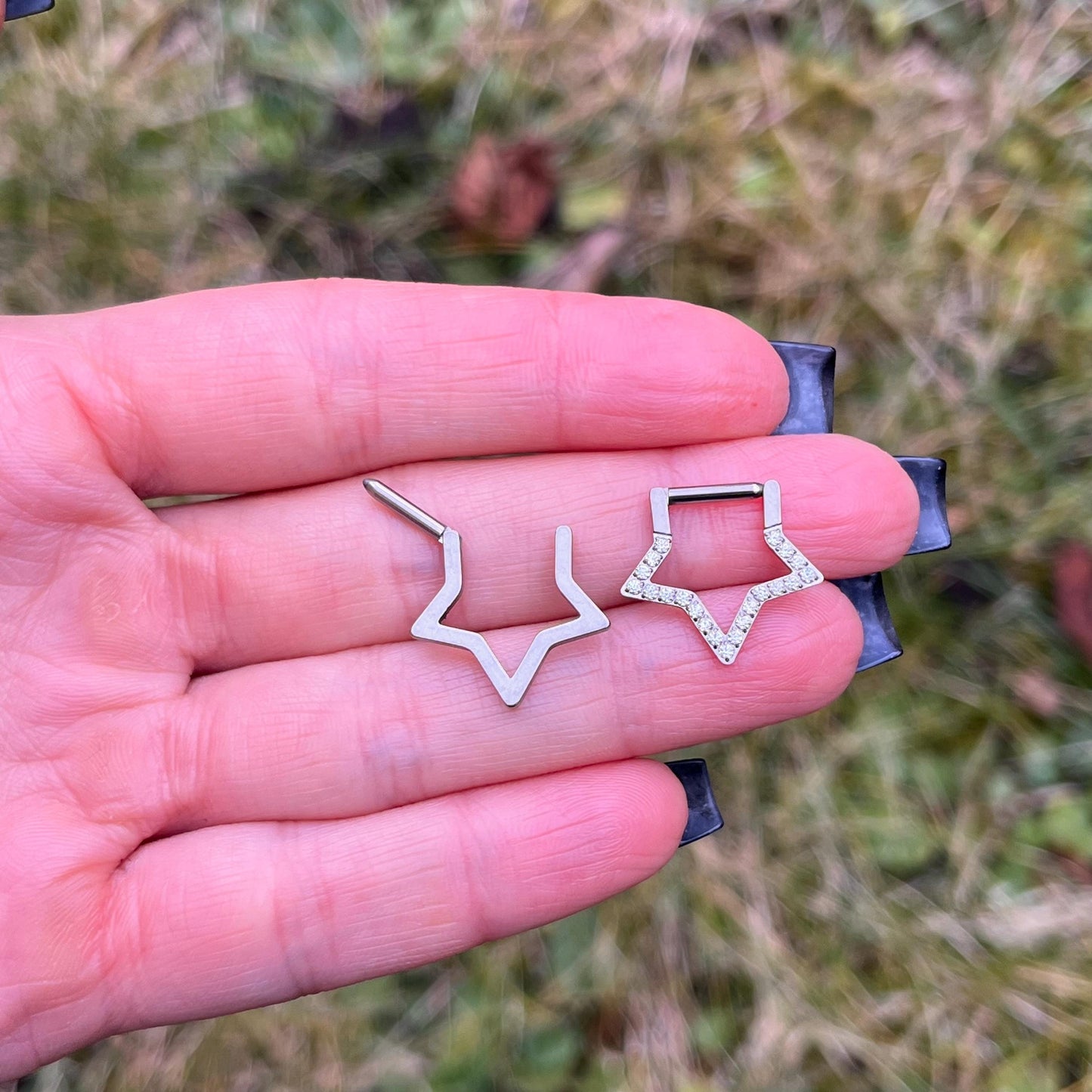 Star Septum Ring: Titanium Hinged Nose Hoop (14G/12mm)