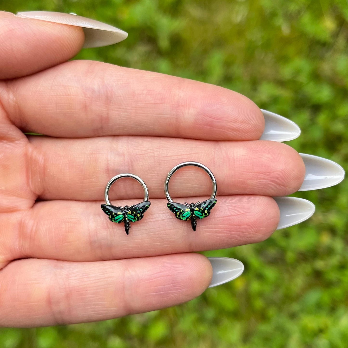 Butterfly Septum Ring: Surgical Steel Hinged Hoop, 16G 8mm/10mm