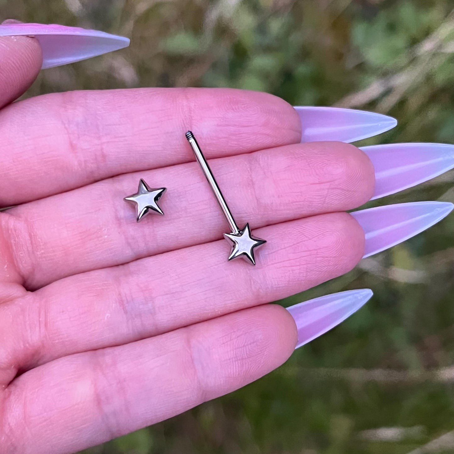 Titanium Star Nipple Barbells: 16G, 16mm Nipple Piercing Jewellery, Silver/Gold