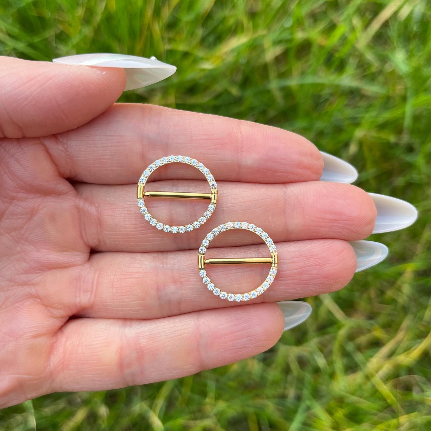 Circular Titanium Nipple Bars with Crystal Gems: 14G 14mm