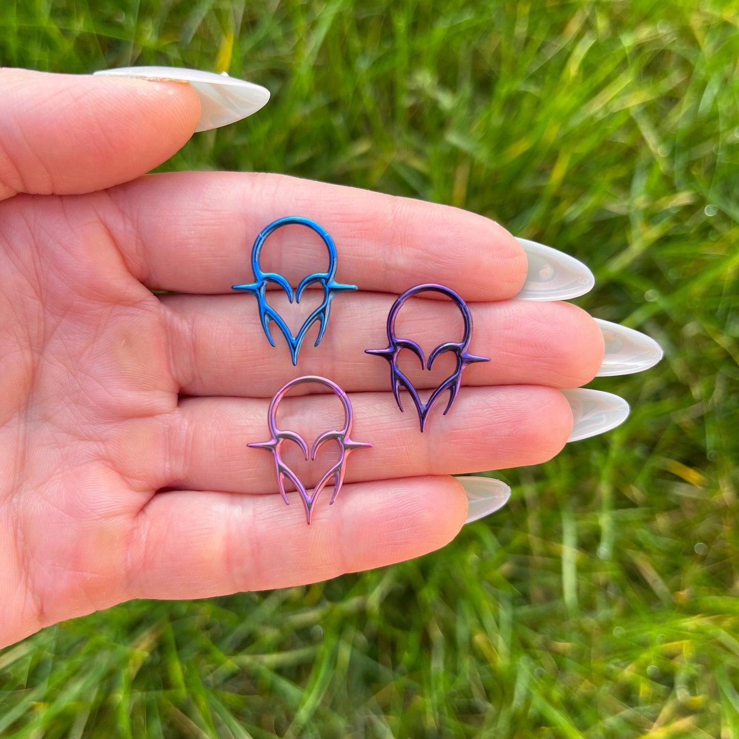 Titanium Heart Septum Clicker: Goth Punk Nose Ring, 16G 8mm/10mm