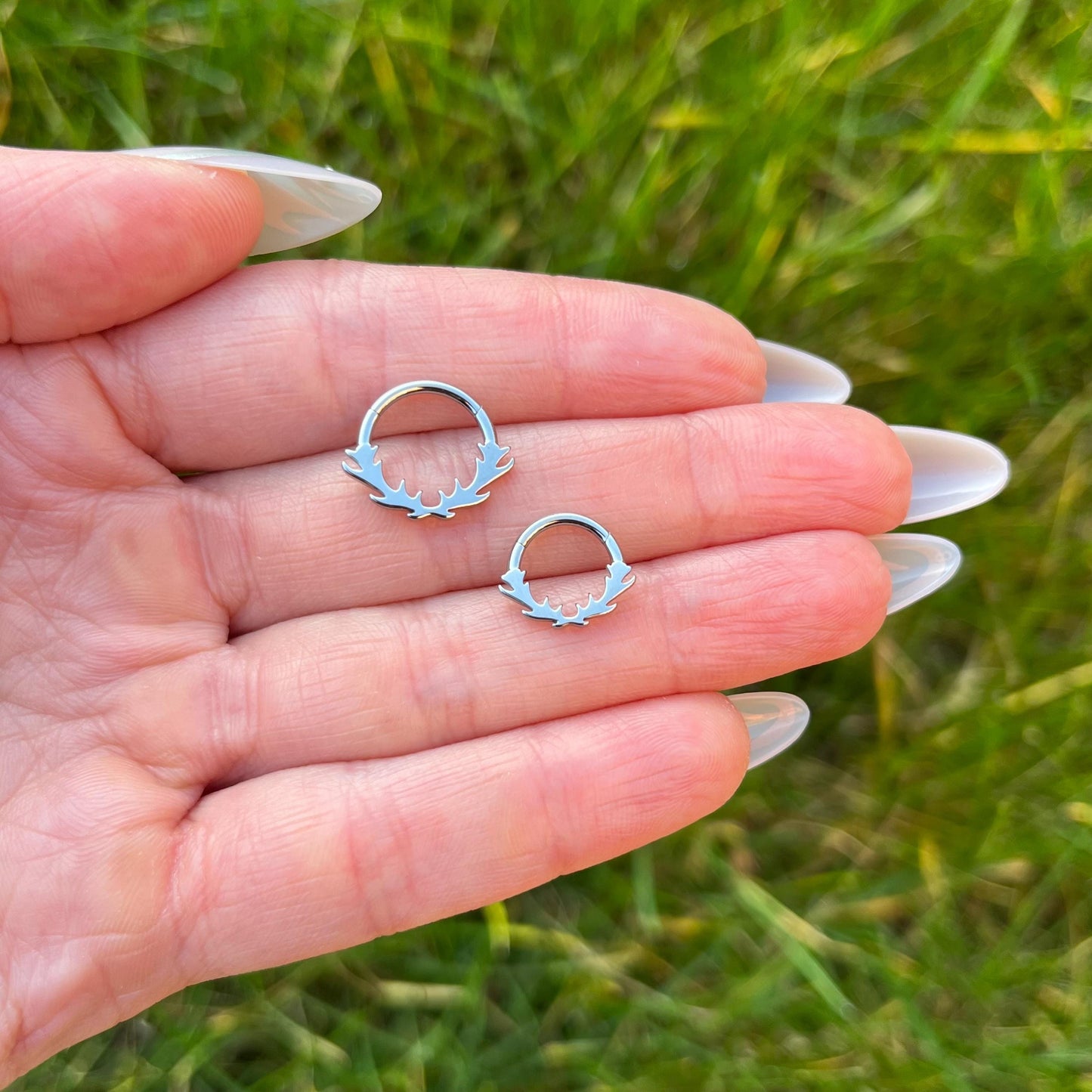 Leaf Septum Clicker, Titanium Nose Ring: 16G 8mm/10mm