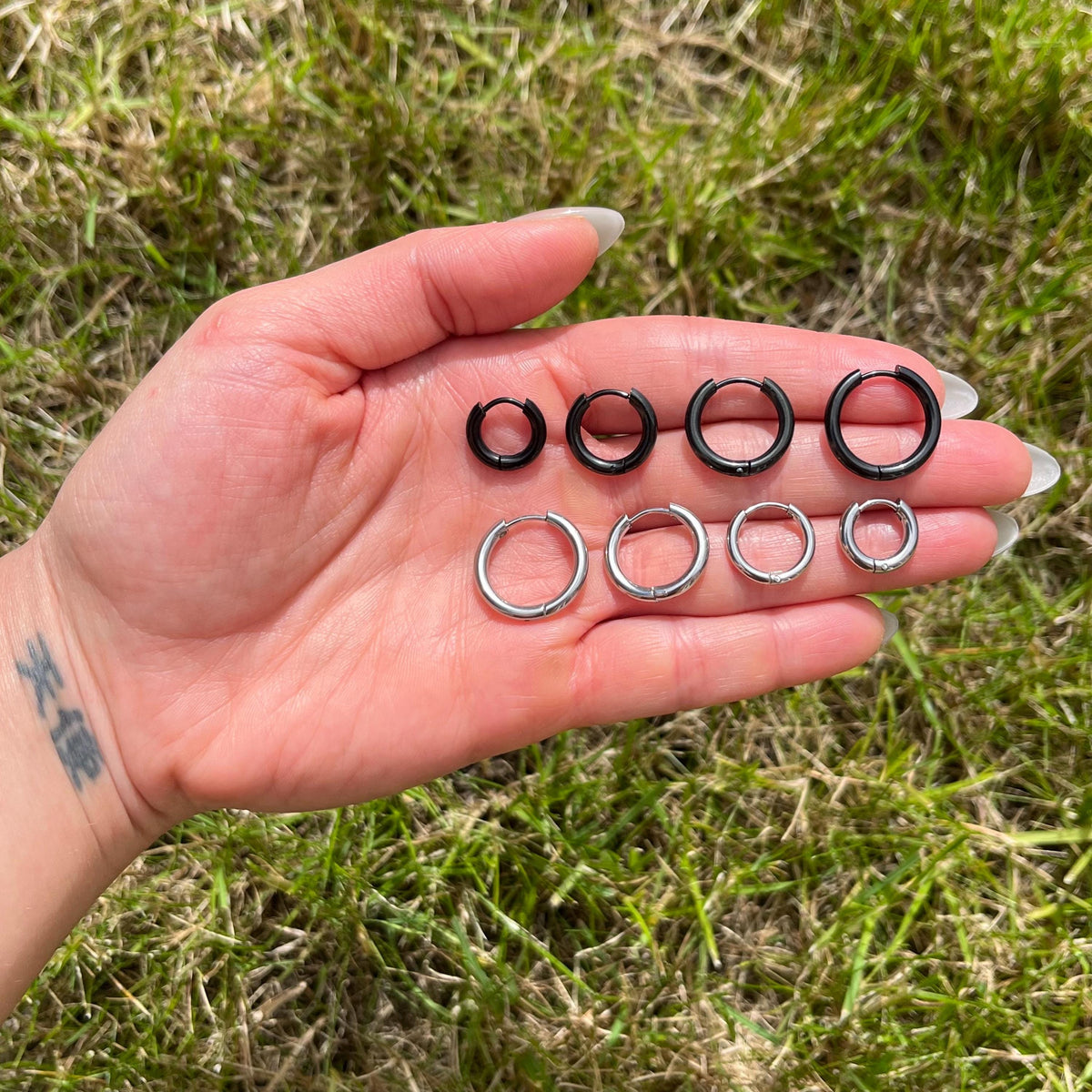 Silver/Black Stainless Steel Hoop Earrings: 2.5mm Thickness | 8mm/10mm/12mm/14mm