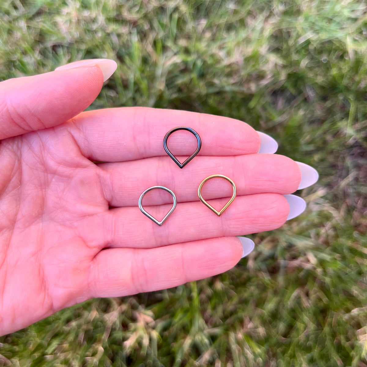 Titanium Teardrop Septum Ring, 16G Nose Clicker Ring: Gold/Silver/Black, 8mm/10mm