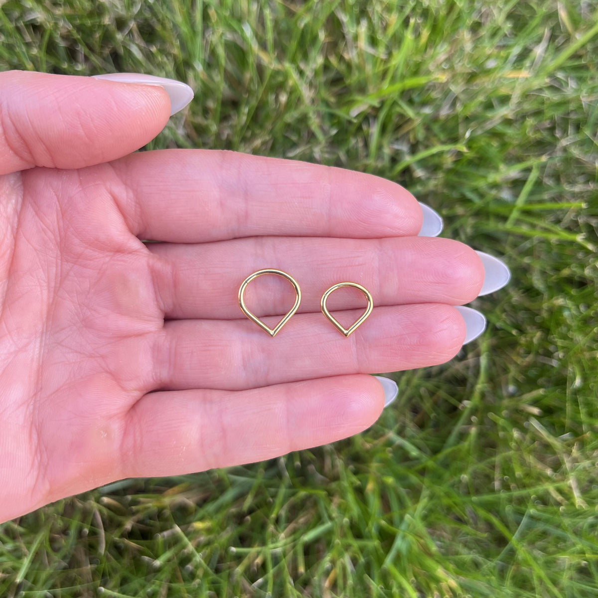 Titanium Teardrop Septum Ring, 16G Nose Clicker Ring: Gold/Silver/Black, 8mm/10mm
